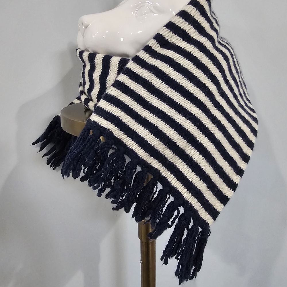 Vineyard Vines Scarf